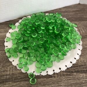 Vtg Green Glass Vase Filler Beads